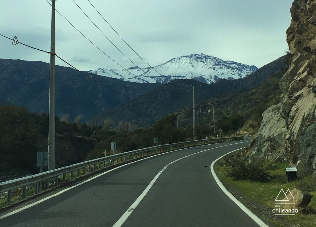Estrada de Cajón del Maipo no inverno