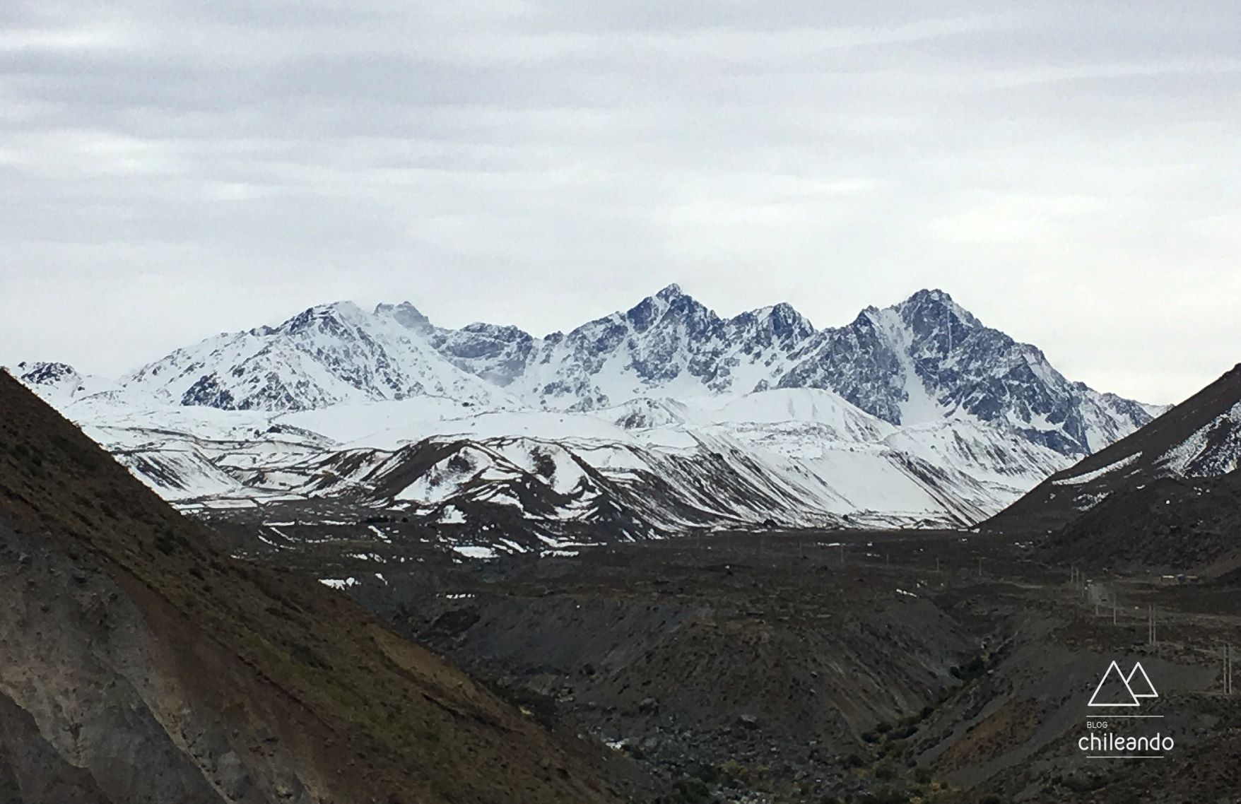 Paisagem de inverno em Cajón del Maipo