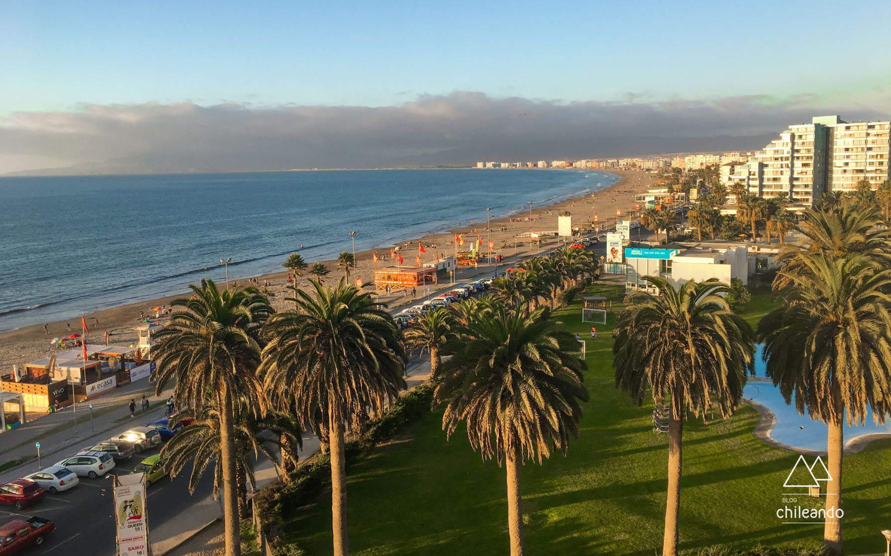 Orla da praia Peñuelas, em La Serena