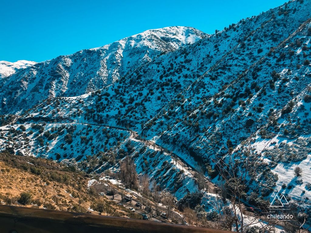 Estrada para Farellones
