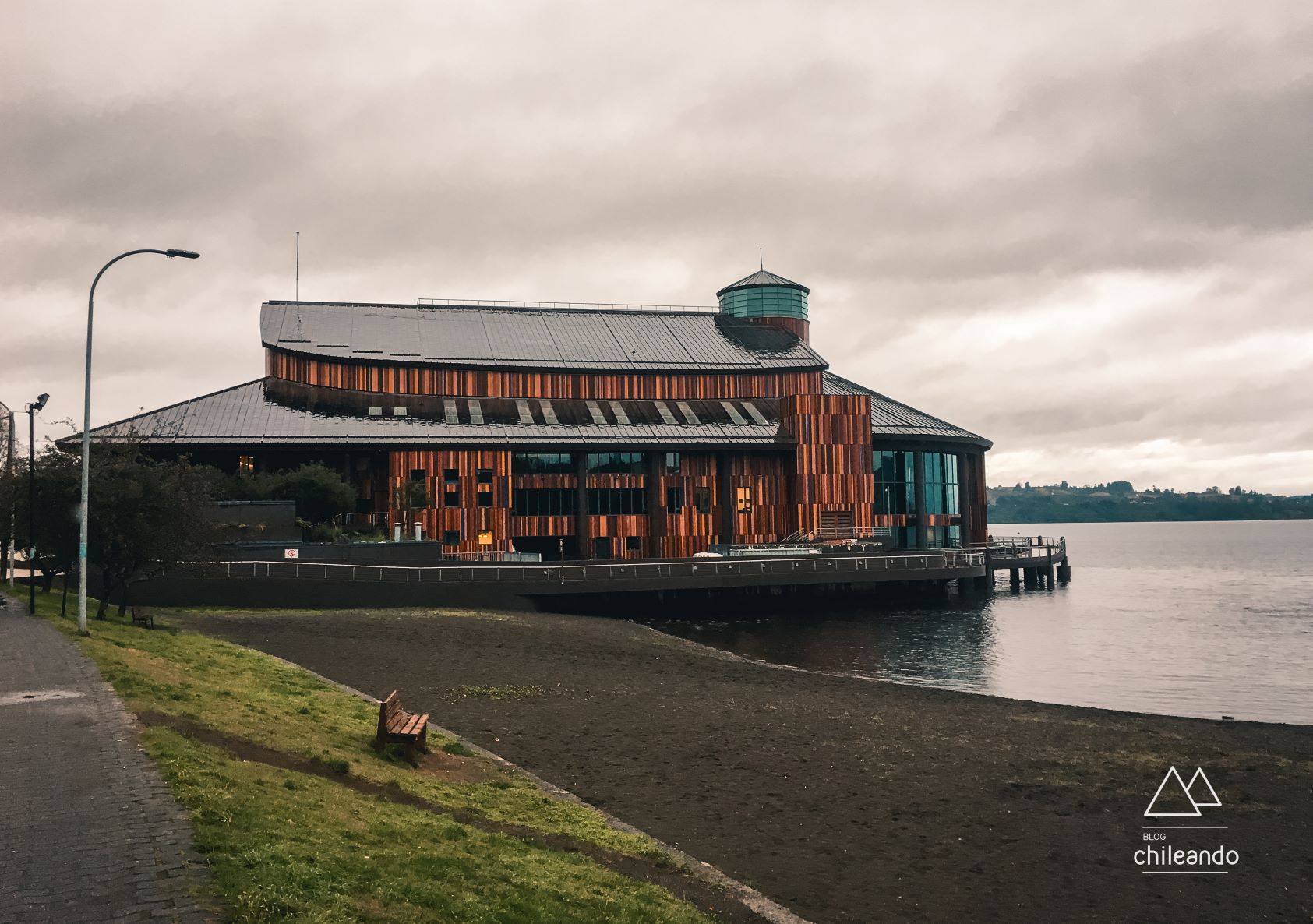 O Teatro do Lago pode ser visitado por dentro
