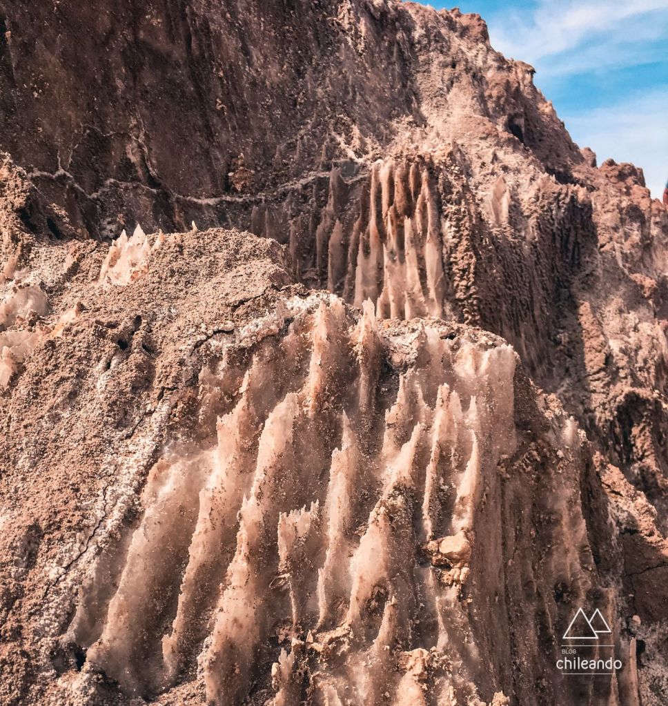 Rochas de sal, no Atacama, passeio lagoas escondidas de Baltinache